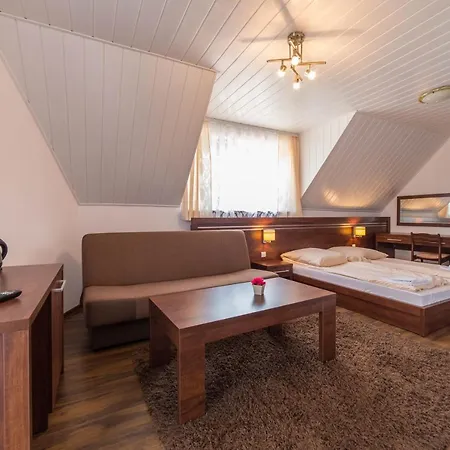 Malwa Nocleg ze śniadaniem